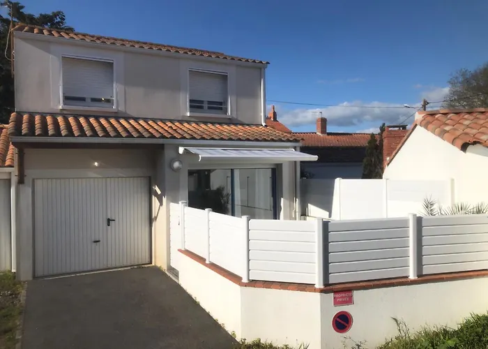 Maison Avec Grande Terrasse A 100M De La Plage